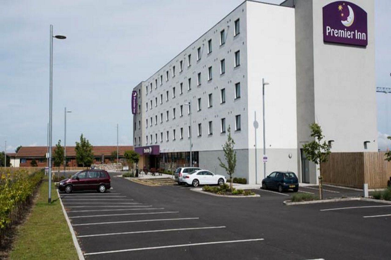 Premier Inn Aberdeen Airport - Dyce Buitenkant foto